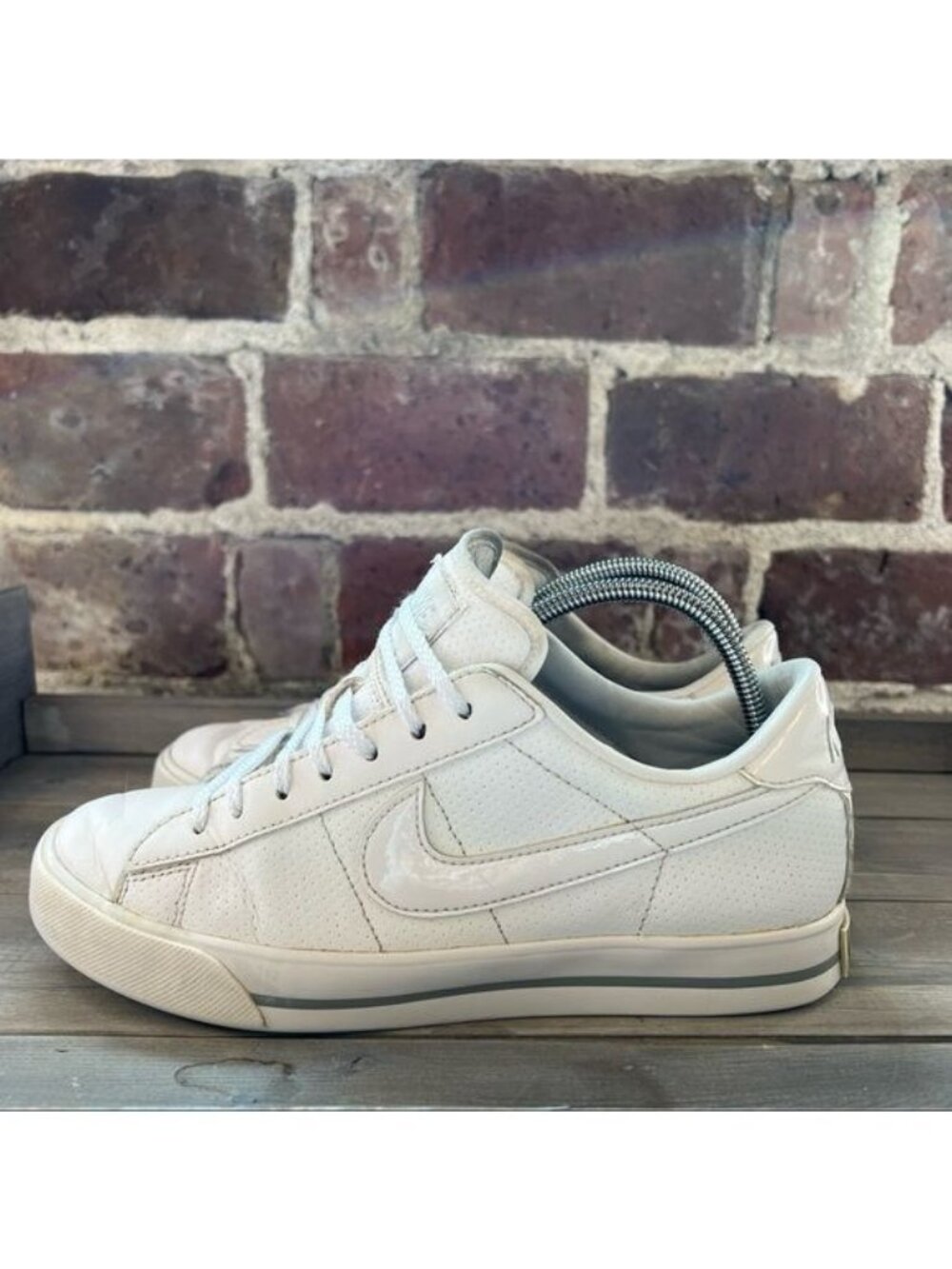 NIKE Sweet Classic Women's White Leather Sneaker Sz 7.5 (354496-110) - Picture 2 of 11